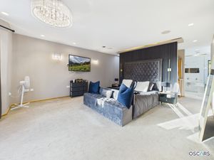 Photo 24- click for photo gallery